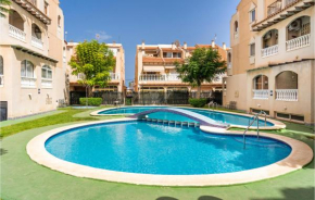 Beautiful apartment in Torrevieja with Outdoor swimming pool, WiFi and 2 Bedrooms